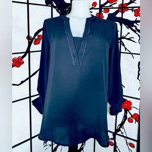 Simply Vera by Vera Wang Roll-Tab Sleeve V-neck Blouse Sz M